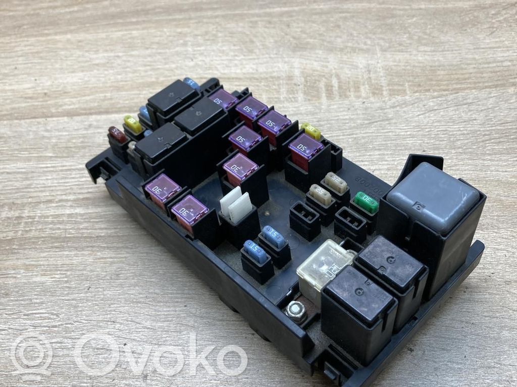 Fuse module   82231XA00A,MB100200B