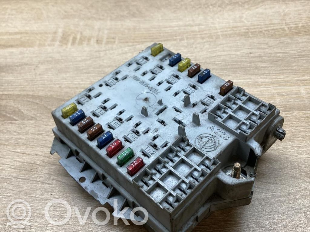 Alfa Romeo 147 Módulo de fusible 