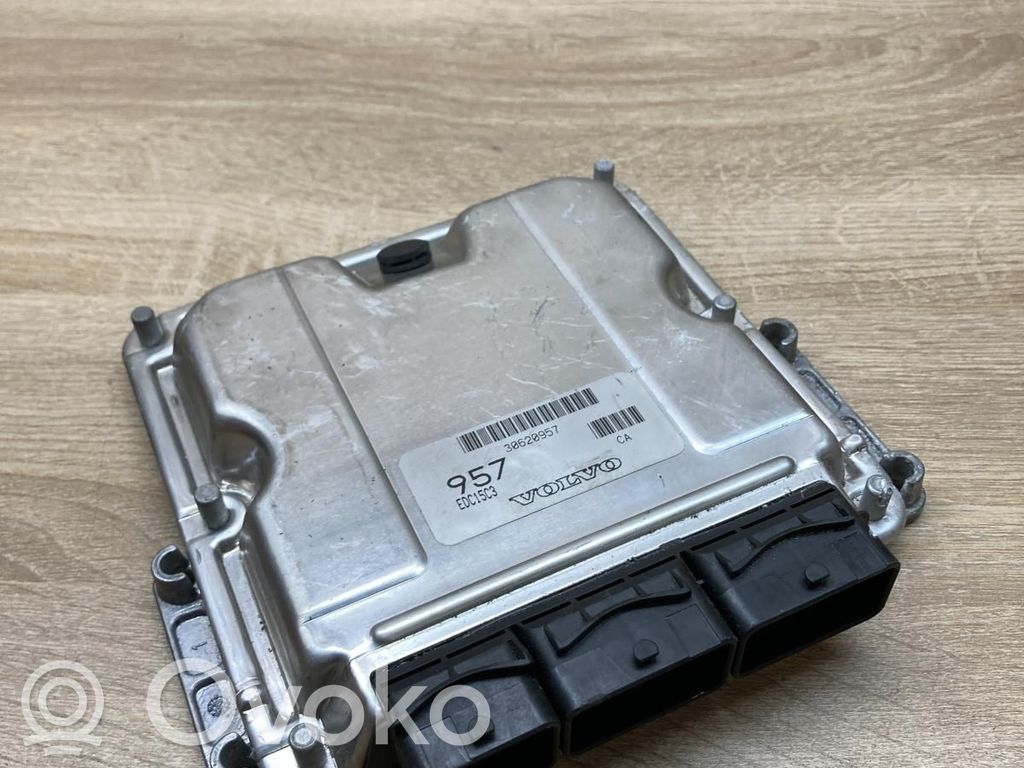Volvo S40, V40 Unidad de control/módulo ECU del motor 