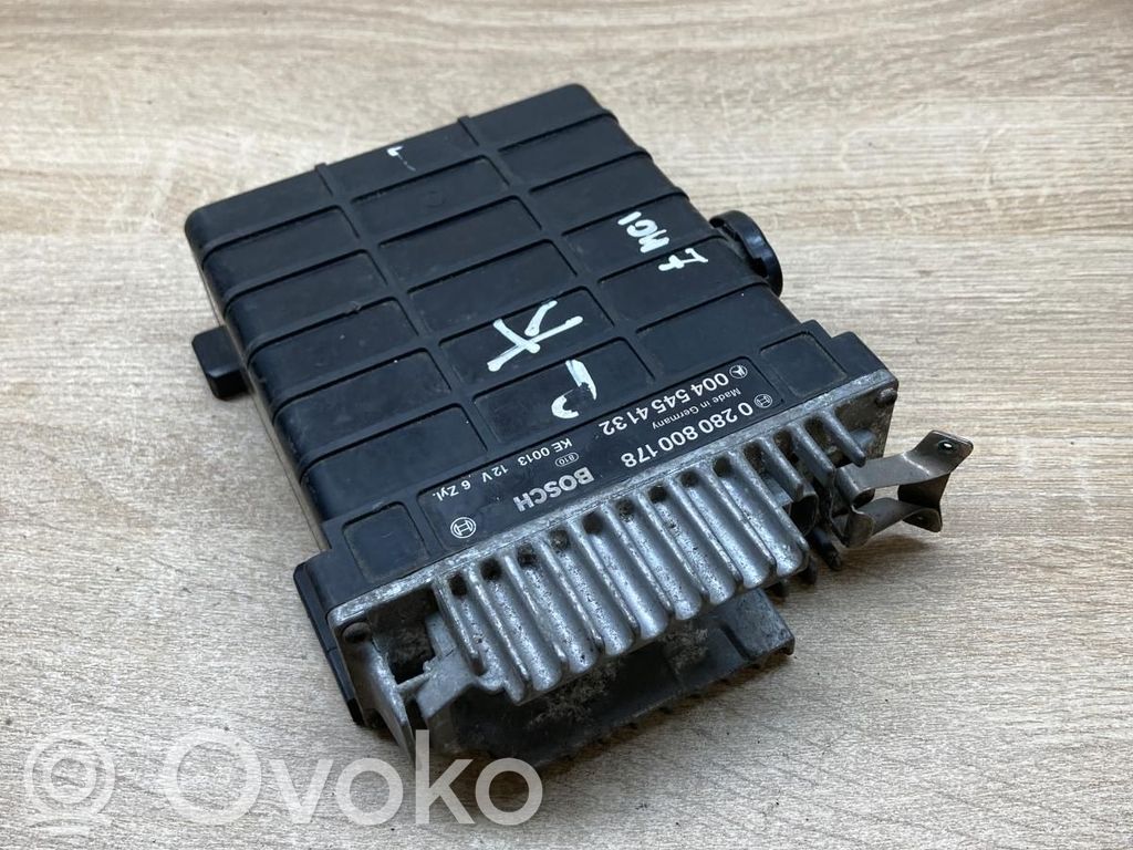 Mercedes-Benz E W124 Engine control unit/module ECU 