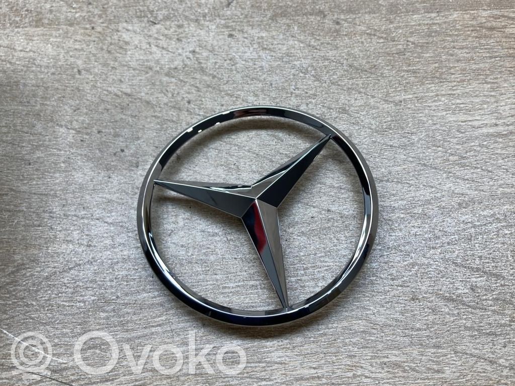 Mercedes-Benz C W204 Siglă fabricant/litere model 