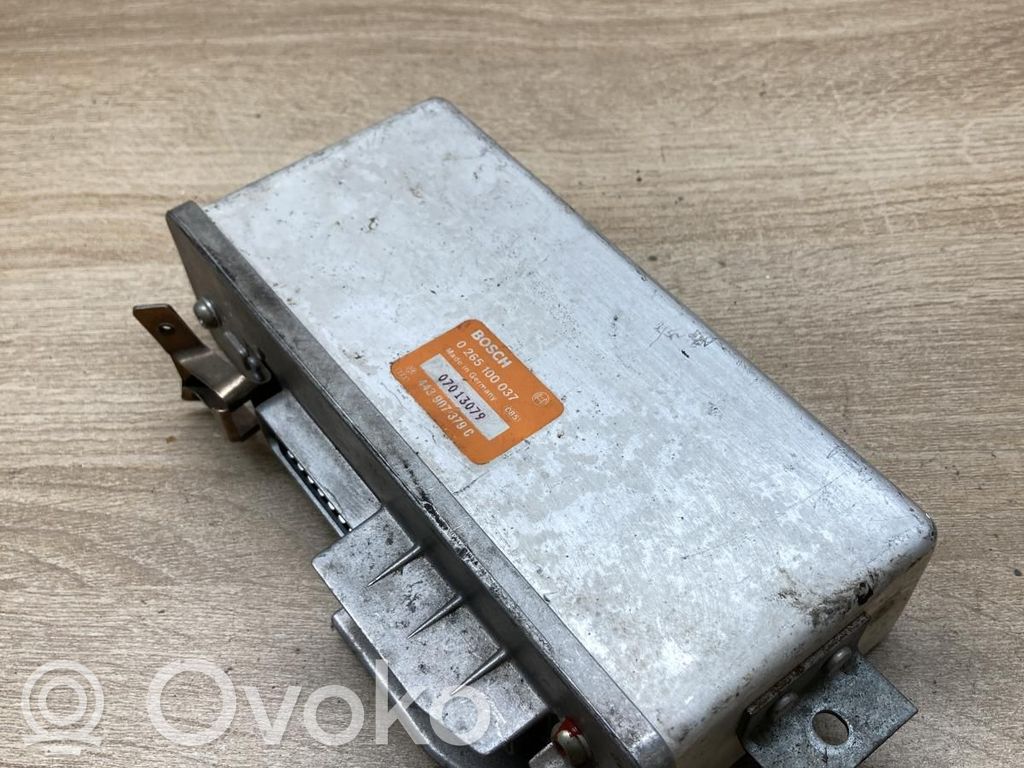 Unidad de control/módulo del ABS   443907379C,0265100037