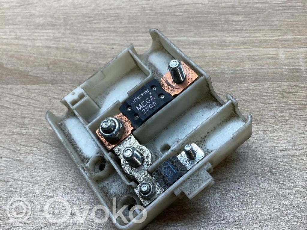 BMW 3 E46 Akun rele-sulake 