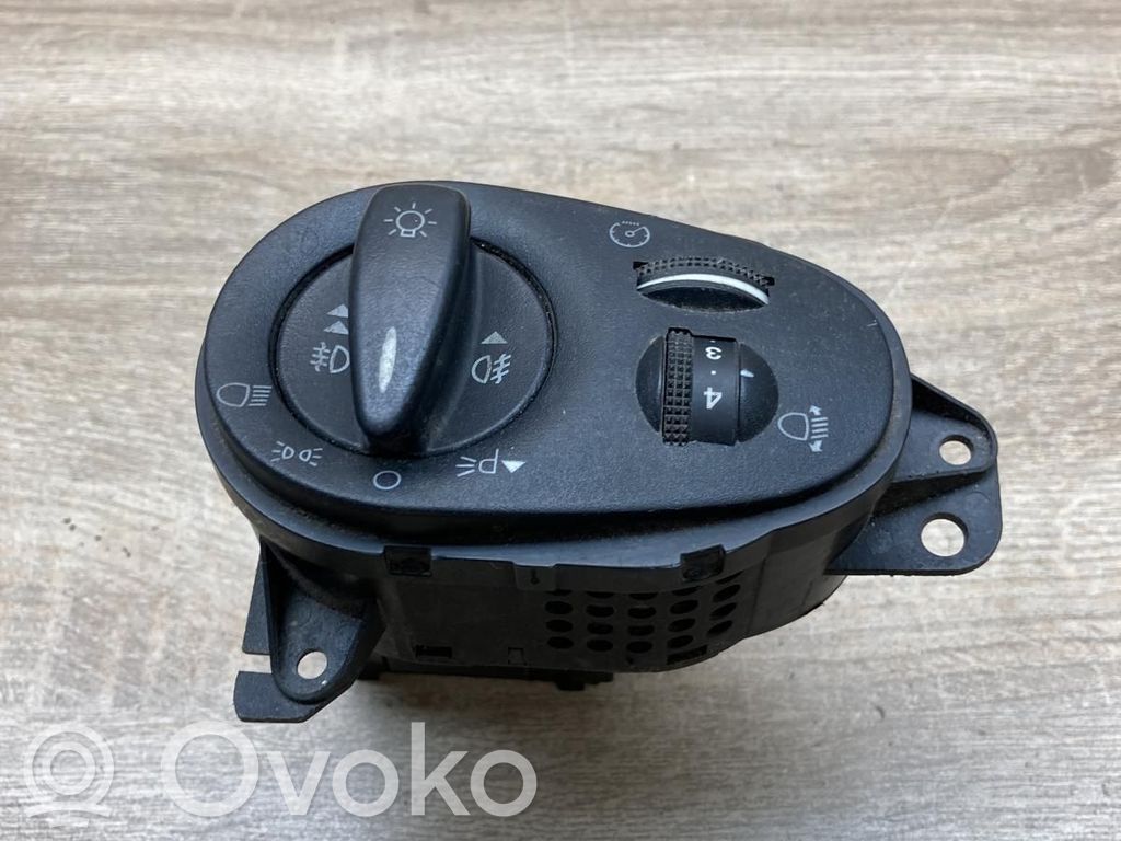 Ford Focus Light switch 