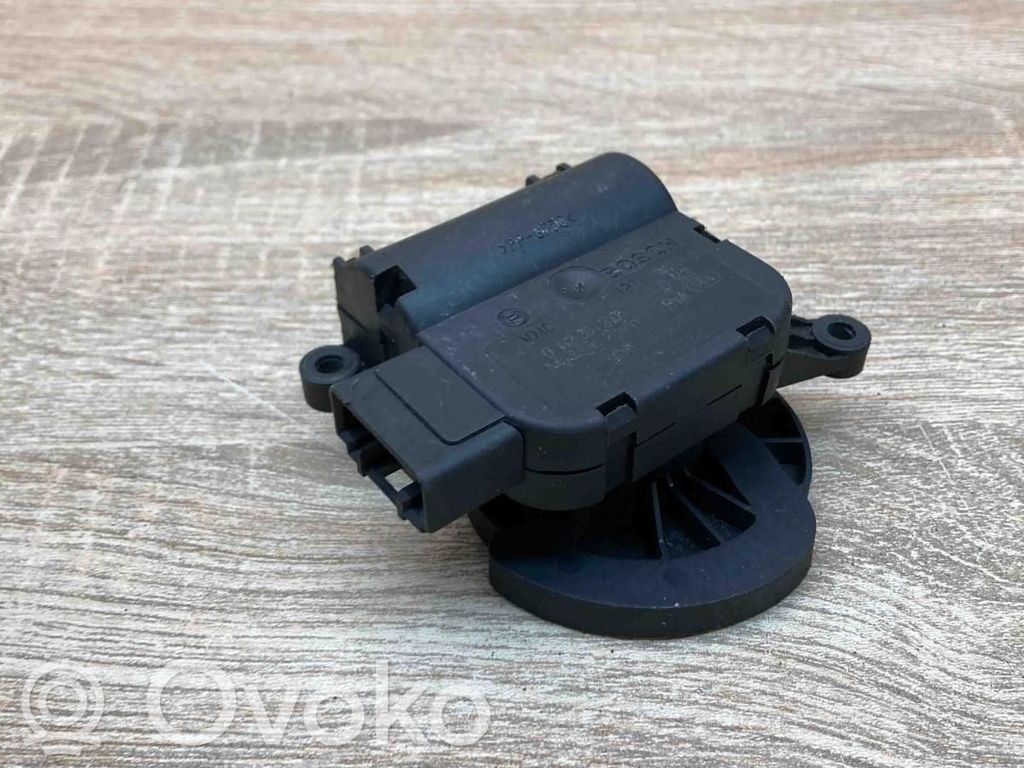 Audi A4 S4 B6 8E 8H Motorino attuatore aria