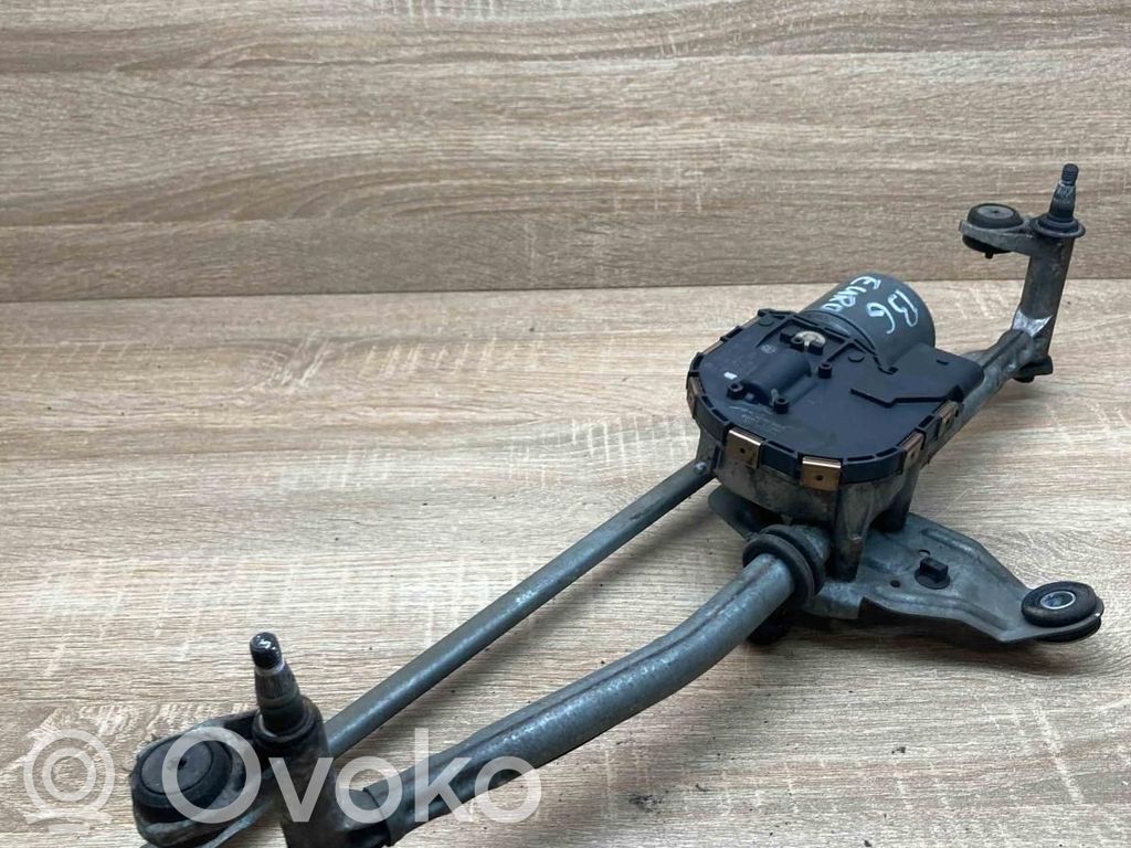 Volkswagen PASSAT B6 Motor del limpiaparabrisas 