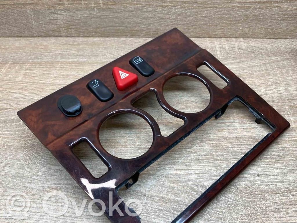 Mercedes-Benz E W210 Console centrale, commande chauffage/clim