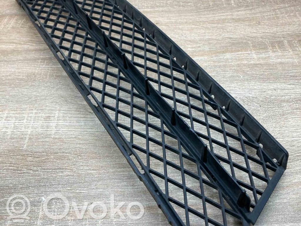 BMW 5 E60 E61 Front bumper lower grill 
