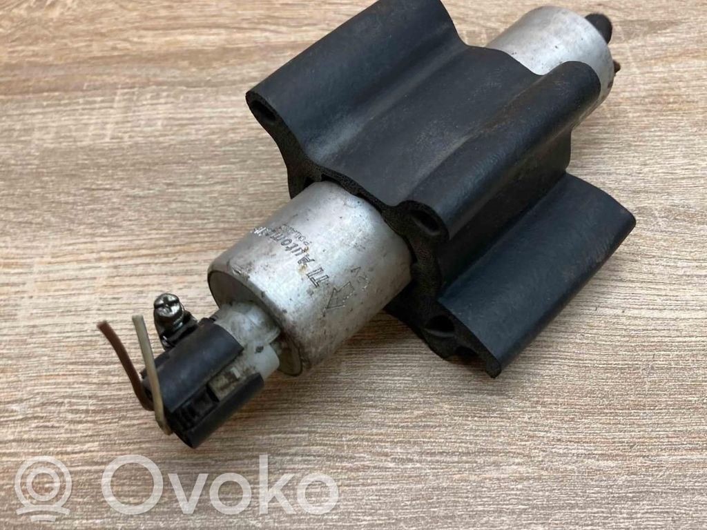 BMW 5 E39 Polttoaineen ruiskutuksen suurpainepumppu 