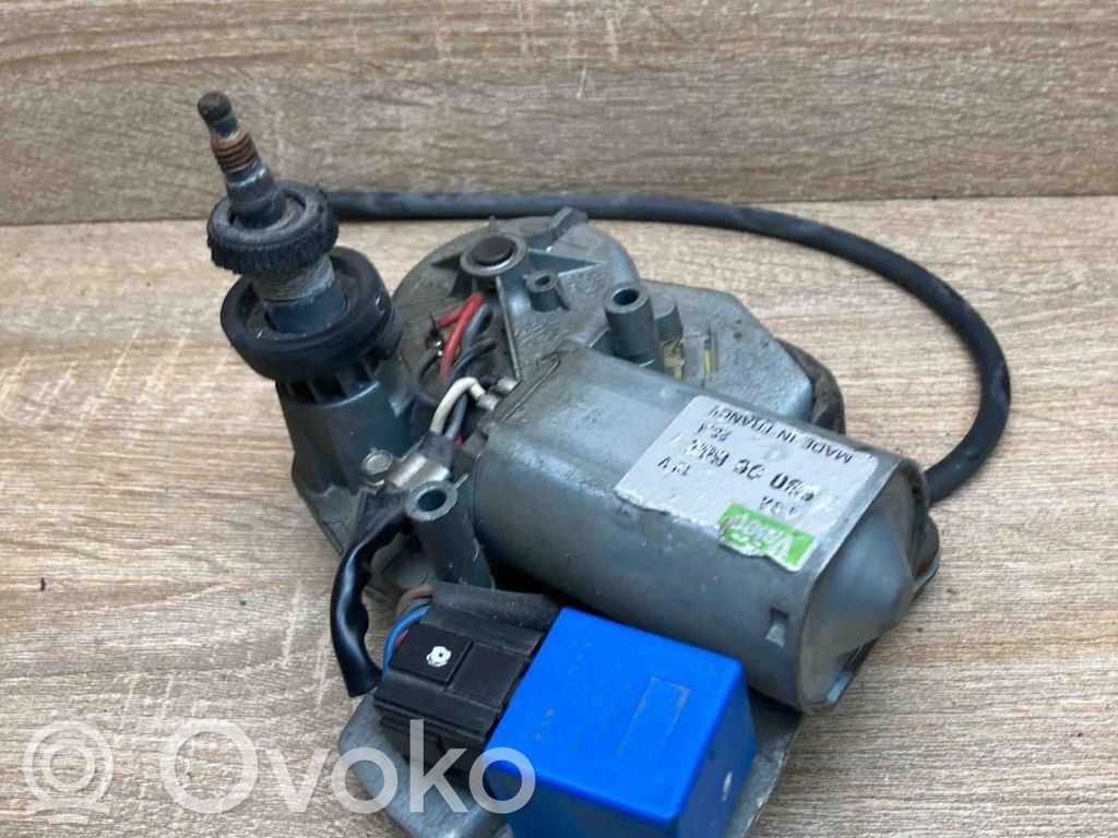 Peugeot 806 Moteur d'essuie-glace arrière 