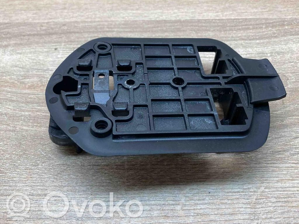 Mercedes-Benz E W211 Support panneau triangulaire d'avertissement