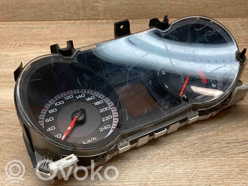 Peugeot 4007 Speedometer (instrument cluster) 