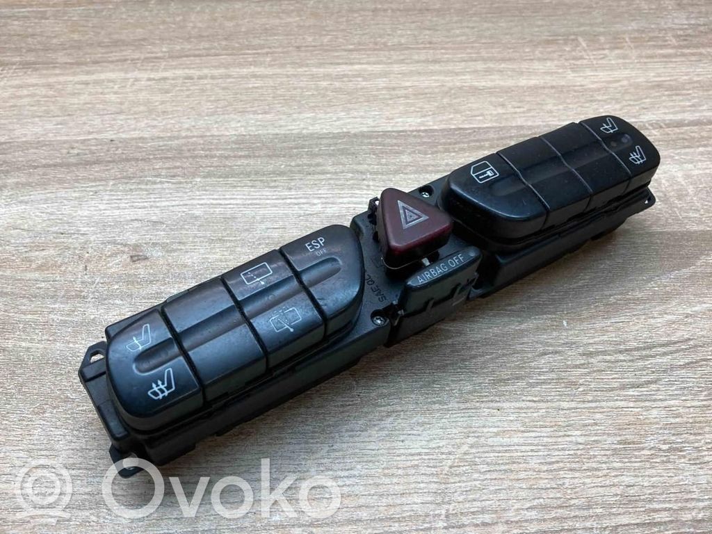 Mercedes-Benz C W203 Comutator lumini pericol 