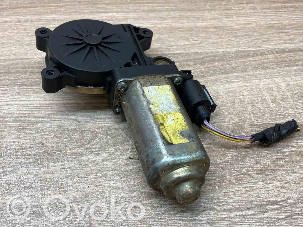 Ford Focus Silnik regulatora szyby drzwi przednich 