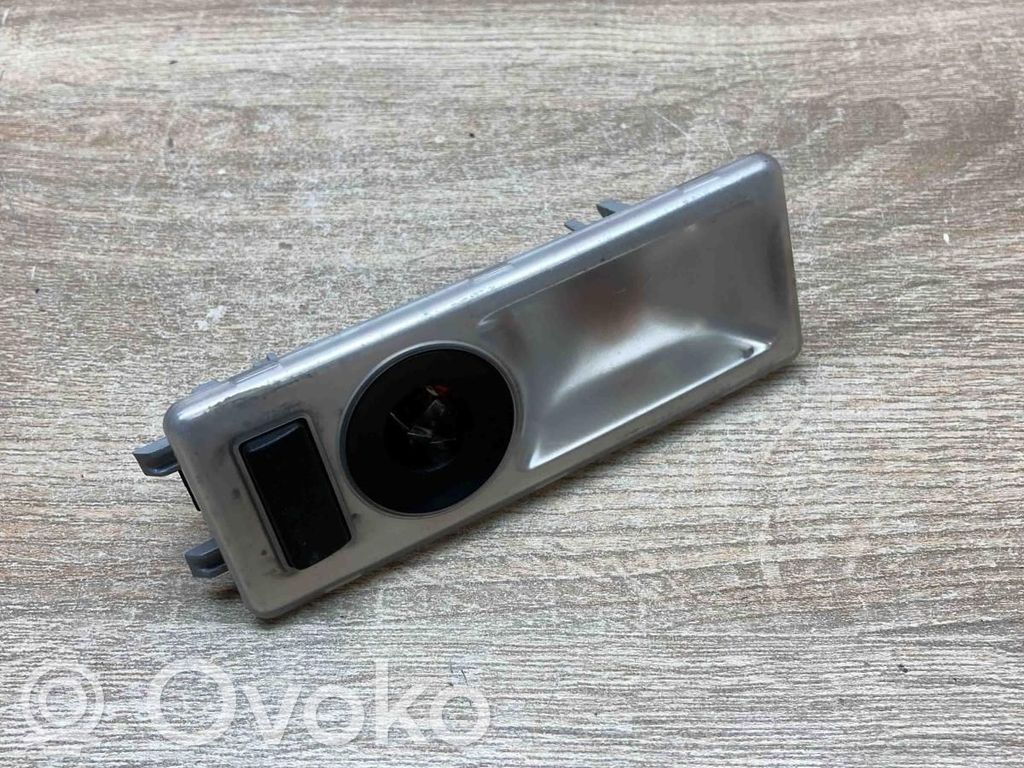 BMW 5 E60 E61 Lampka podsufitki tylna 