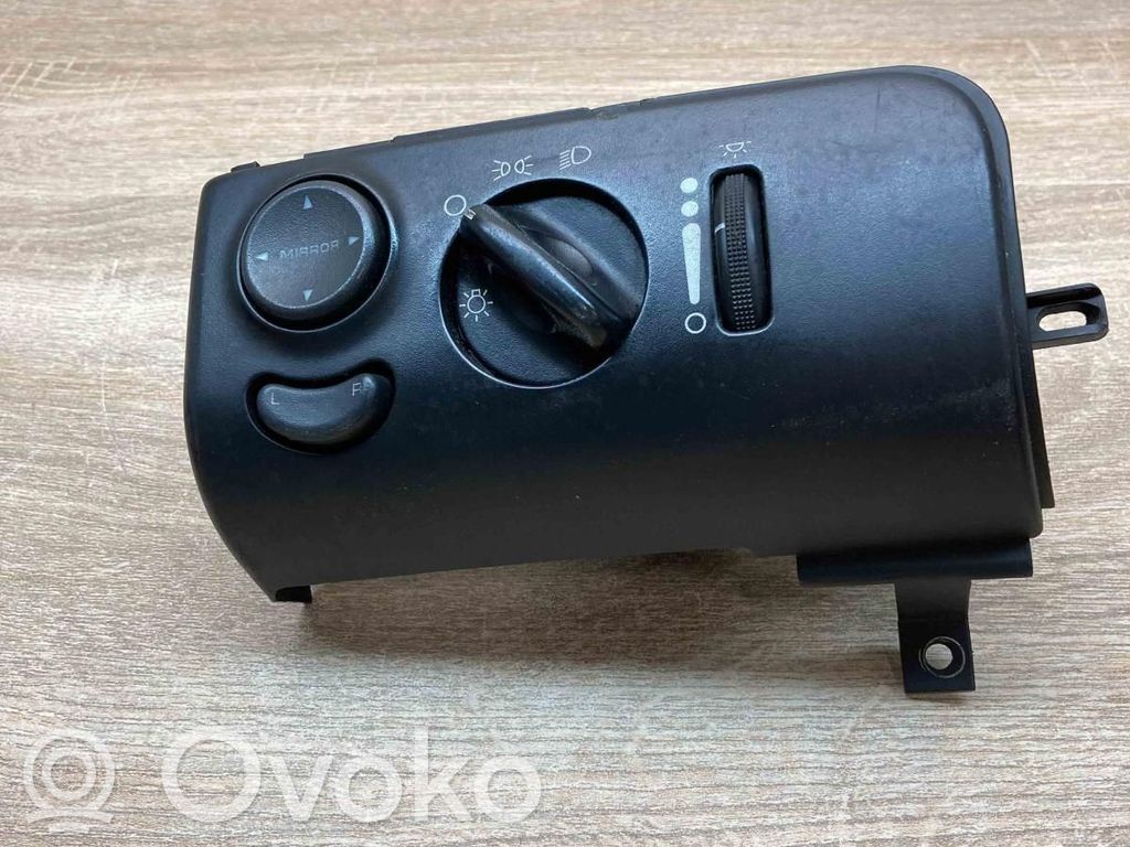Chrysler Voyager Light switch 