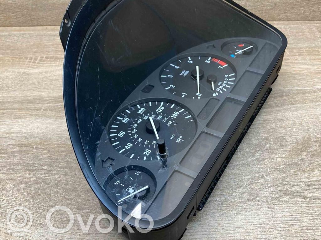 BMW 5 E39 Speedometer (instrument cluster) 