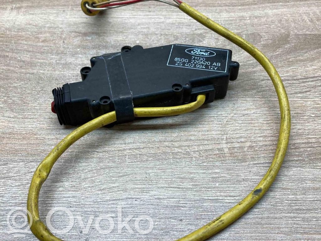 Ford Scorpio Central locking motor 