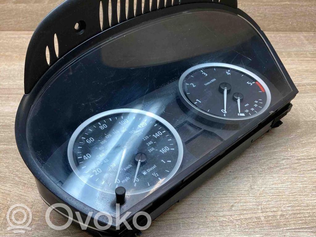 BMW 5 E60 E61 Nopeusmittari (mittaristo) 
