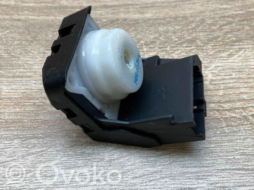 Opel Vectra B Butuc cheie contact 