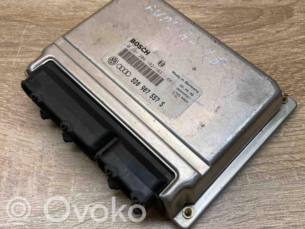Engine control unit/module ECU   8D0907557S,0261204182