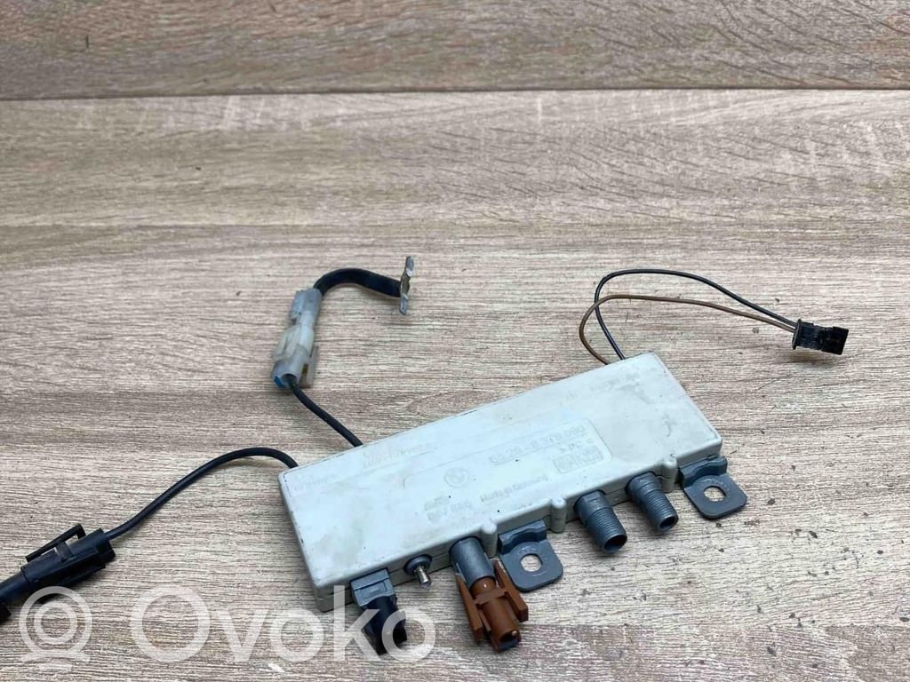 BMW 7 E38 Antenos stiprintuvas 