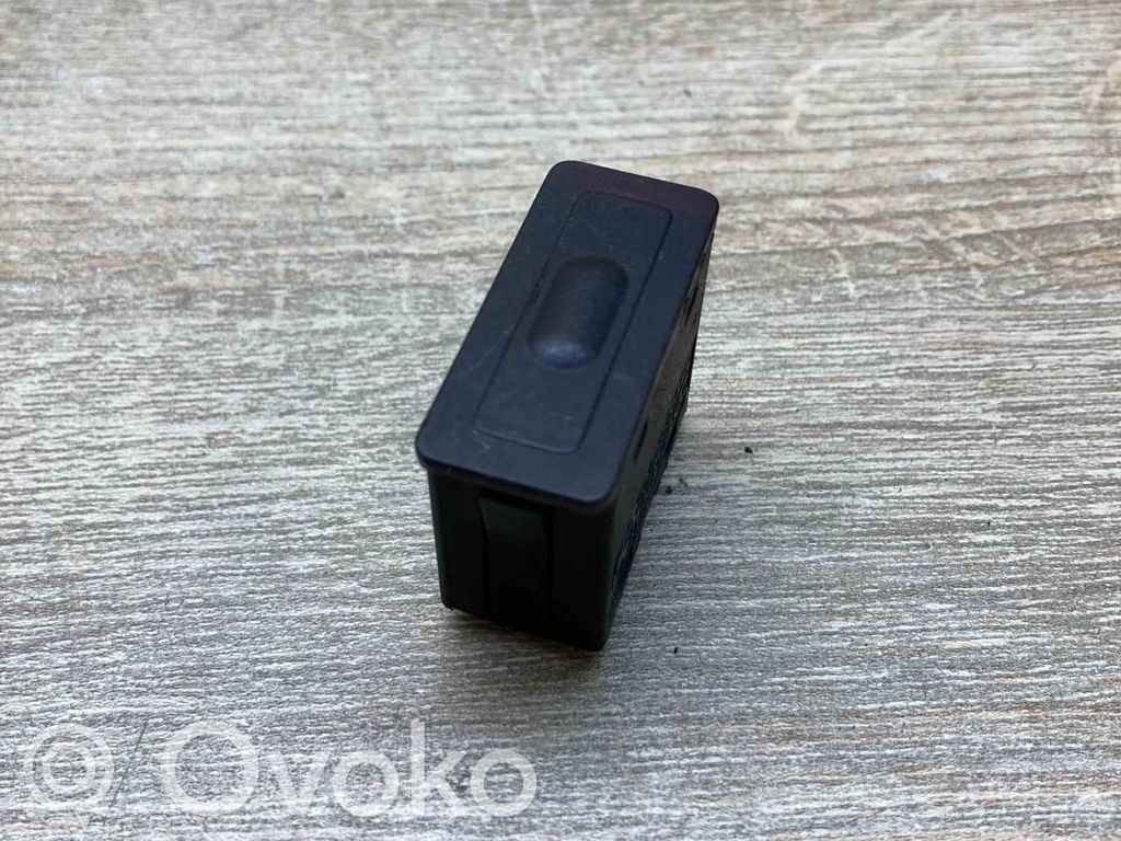 BMW 3 E36 Alarm switch 