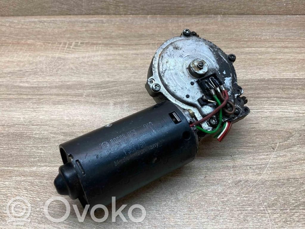 BMW 5 E34 Silniczek wycieraczek szyby przedniej / czołowej 