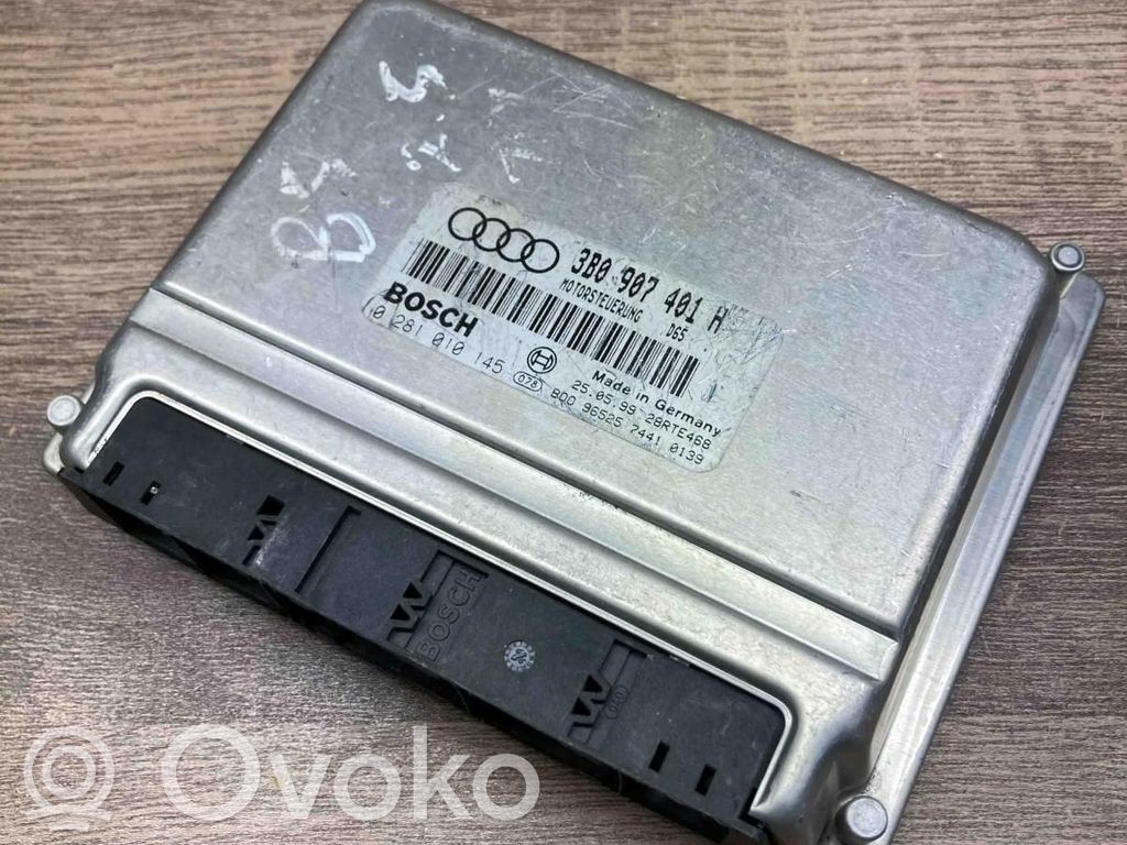 Volkswagen PASSAT B5 Engine control unit/module ECU 