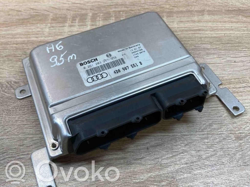 Audi A6 S6 C4 4A Engine control unit/module ECU 