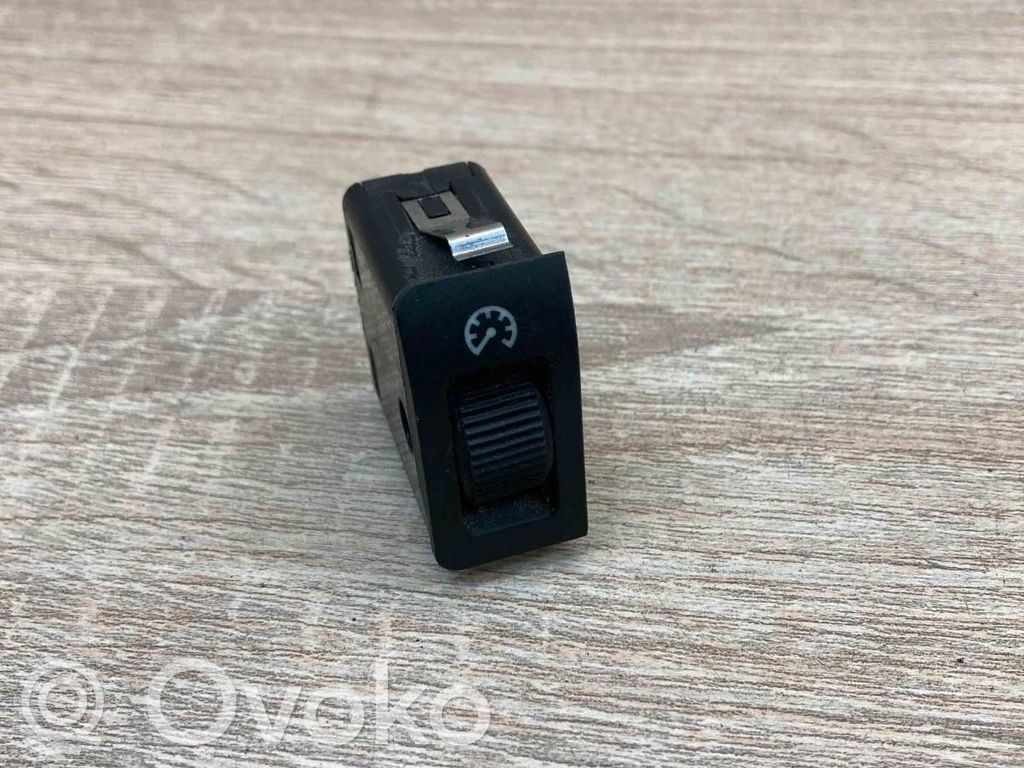 Panel lighting control switch   8352216,259160,21315000