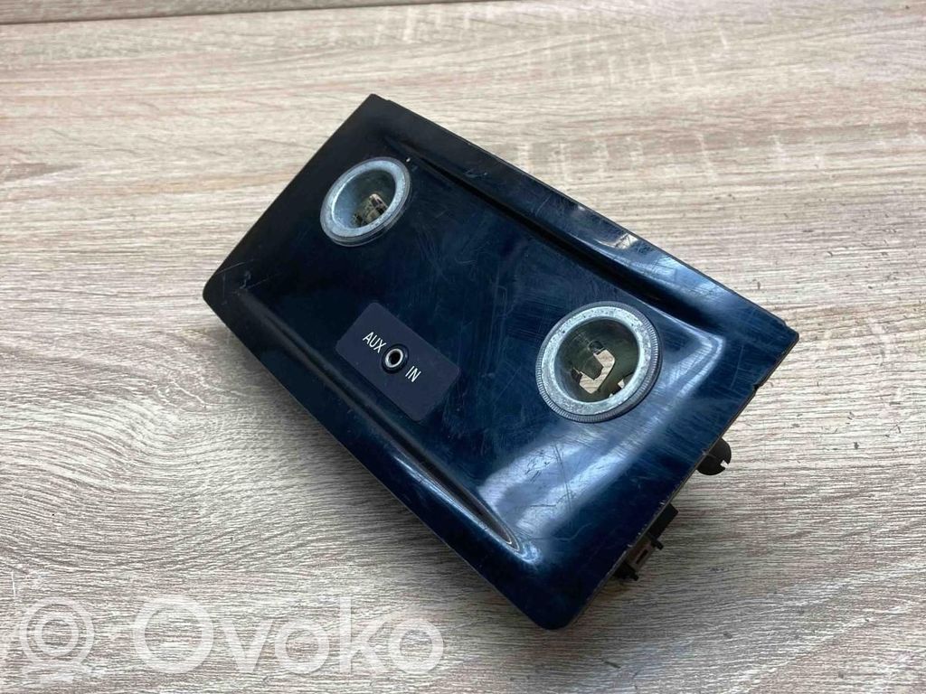 BMW 5 E60 E61 Connettore plug in AUX 