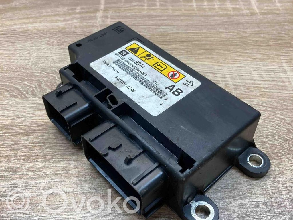 Opel Astra J Unitate/modul de comandă airbaguri 