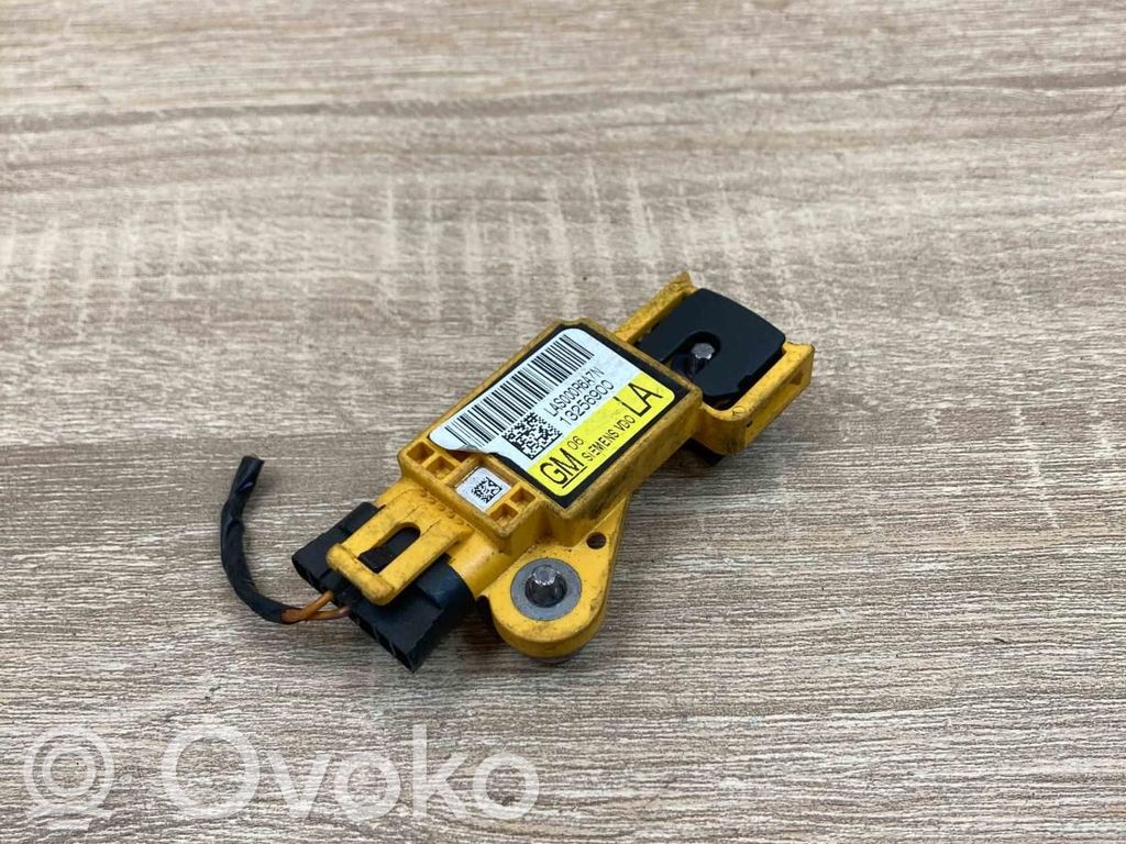Opel Vectra C Senzor impact/declanșare airbag 