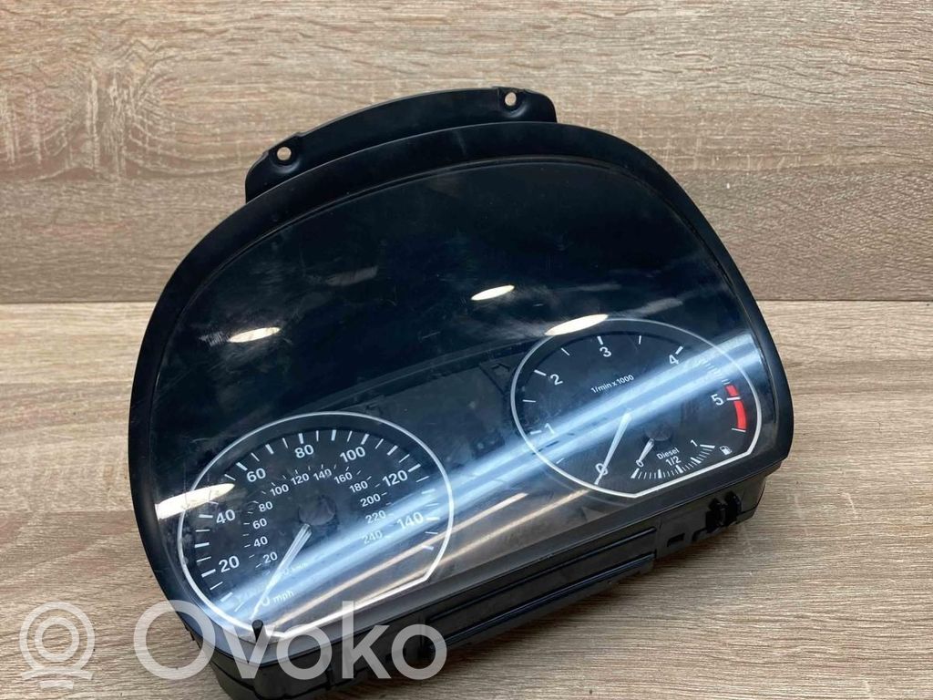 BMW 1 E81 E87 Nopeusmittari (mittaristo) 