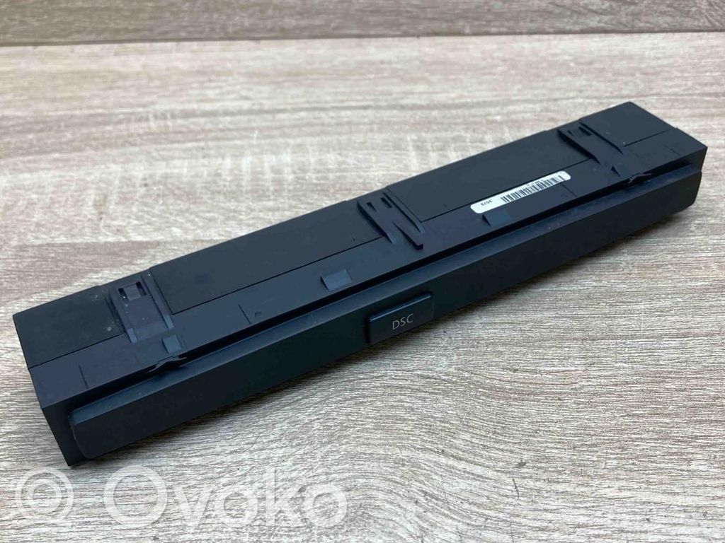Traction control (ASR) switch   6933529