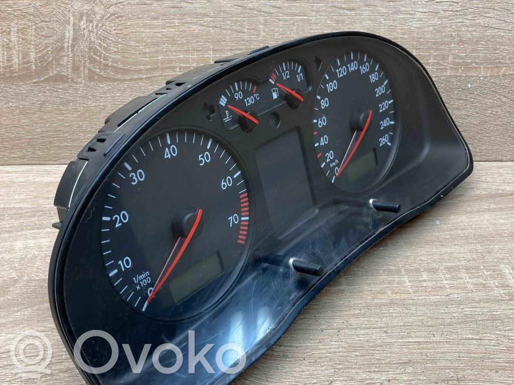 Volkswagen PASSAT B5 Spidometrs (instrumentu panelī) 