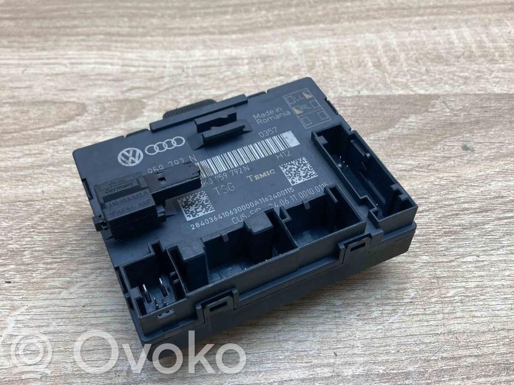 Unité de commande module de porte   8K0959792N
