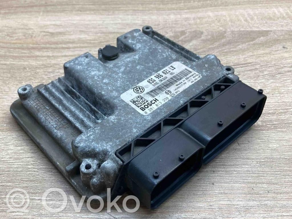 Skoda Octavia Mk2 (1Z) Unitate control motor/modul ECU 