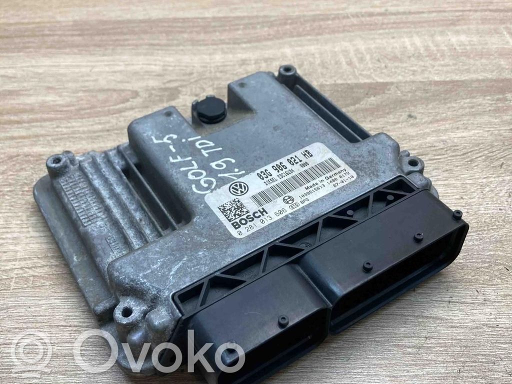 Volkswagen Golf V Unitate control motor/modul ECU 