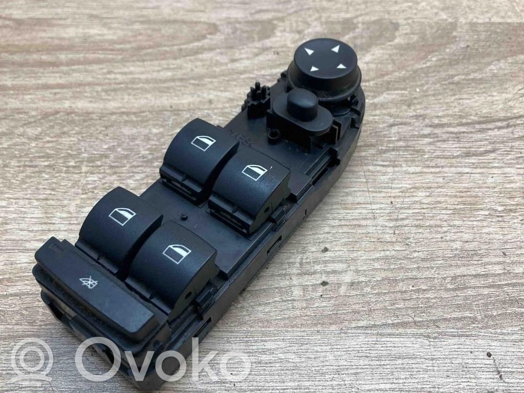 Przyciski szyb   9122110,07W35E05