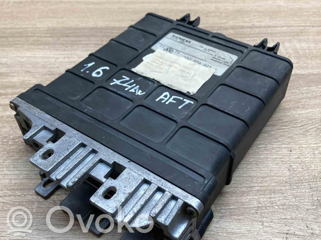 Volkswagen PASSAT B3 Komputer / Sterownik ECU silnika 