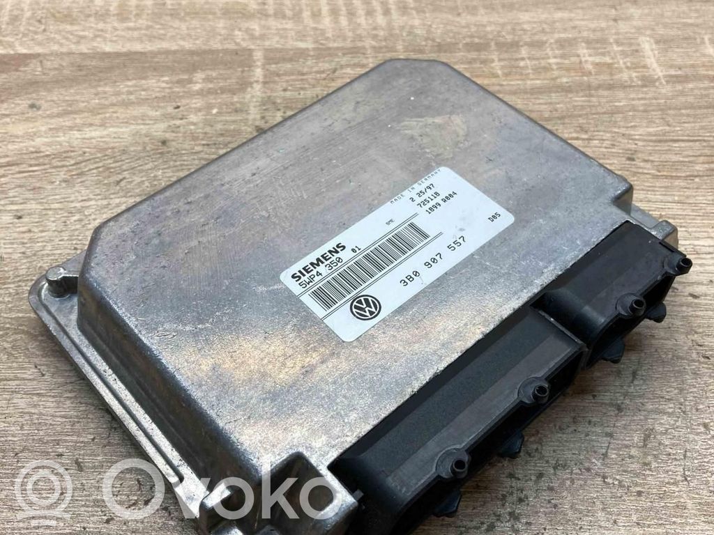 Volkswagen PASSAT B5 Komputer / Sterownik ECU silnika 
