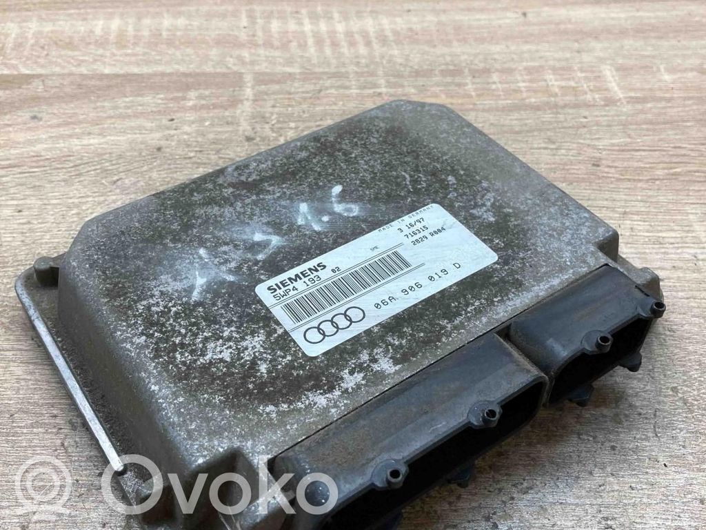 Engine control unit/module ECU   06A906019D,5WP419302