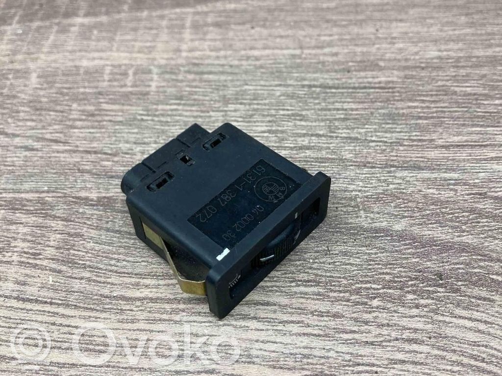 BMW 3 E36 Interruttore di regolazione livello altezza dei fari 