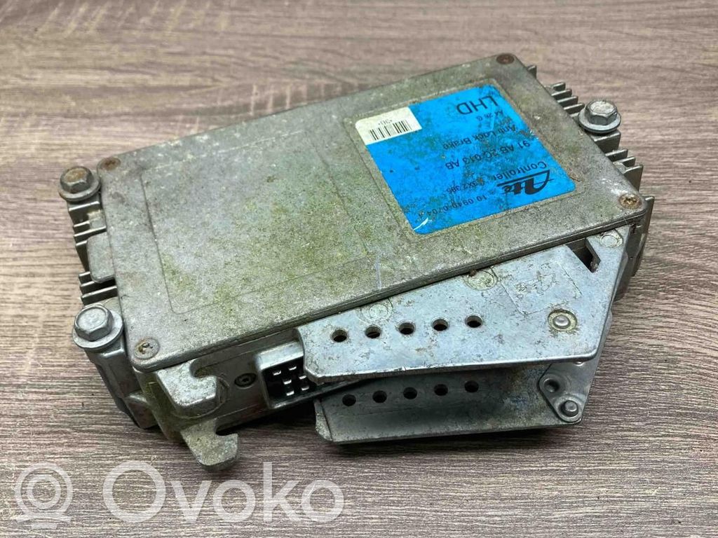 Engine control unit/module ECU   91AB2C013AB