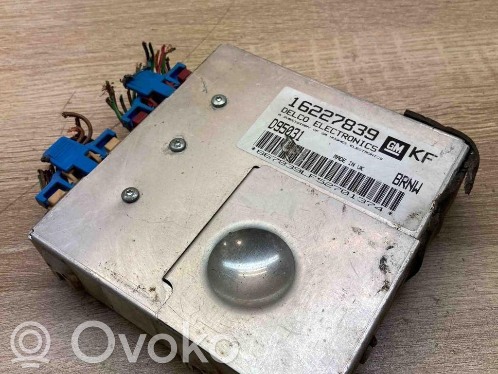 Opel Tigra A Unidad de control/módulo ECU del motor 