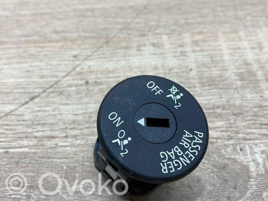 BMW 5 F10 F11 Interrupteur commutateur airbag passager 