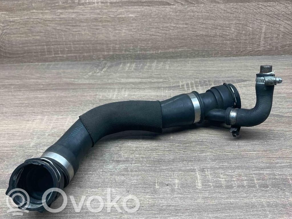 BMW 5 E60 E61 Tubo flessibile del liquido di raffreddamento del motore