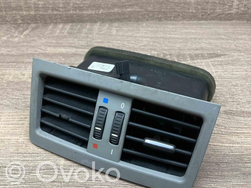 BMW 3 E90 E91 Rejilla de ventilación trasera 